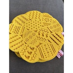 Isaac Mizrahi Easter Round Yellow Placemats Table Eggs Holiday NWOT Bunny 4 pack